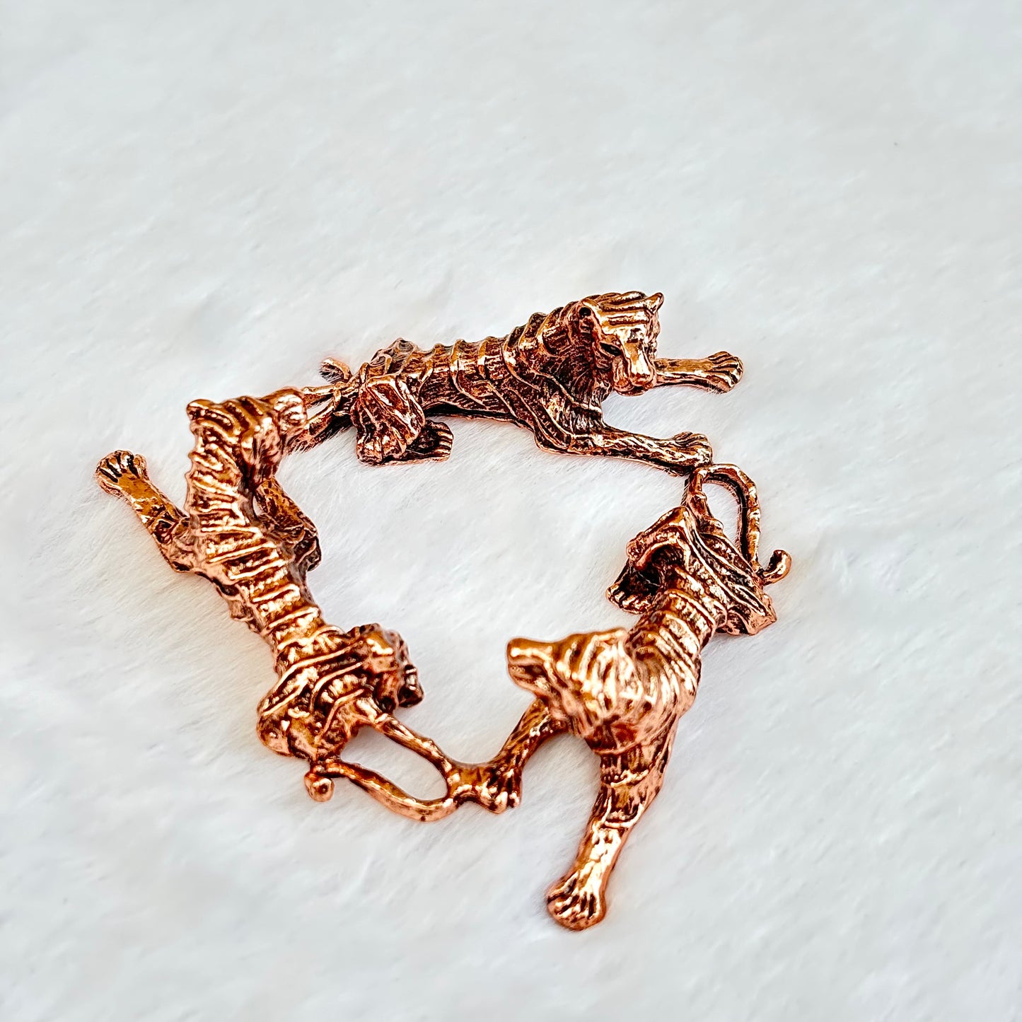 $4.5/1個 ゴールデンタイガークリスタルベース、シルバータイガークリスタルベース、ローズゴールドタイガークリスタルベース、クリスタル球ベース。