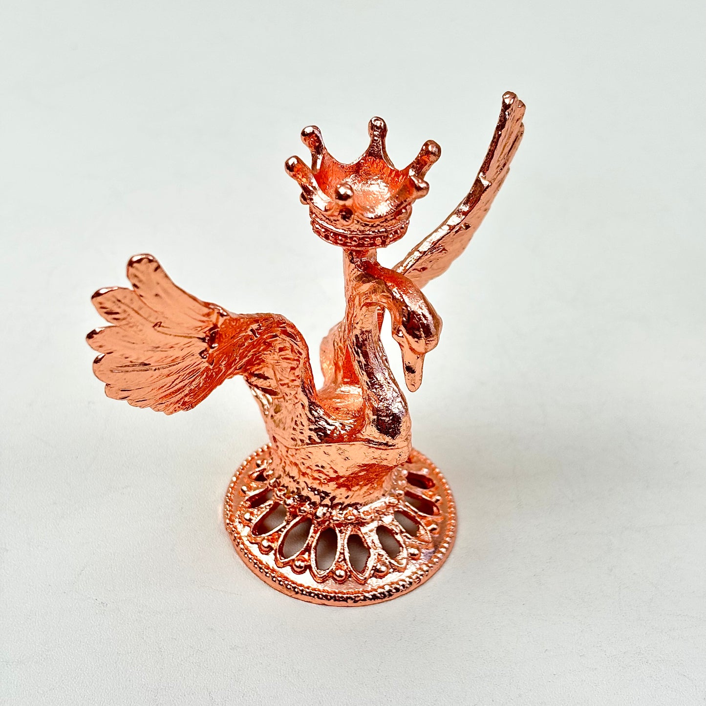 $5/1個 輝く金色の白鳥の王冠クリスタル ベース、輝く銀色の白鳥の王冠クリスタル ベース、輝くローズ ゴールドの白鳥の王冠クリスタル ベース、クリスタル スフィア ベース。