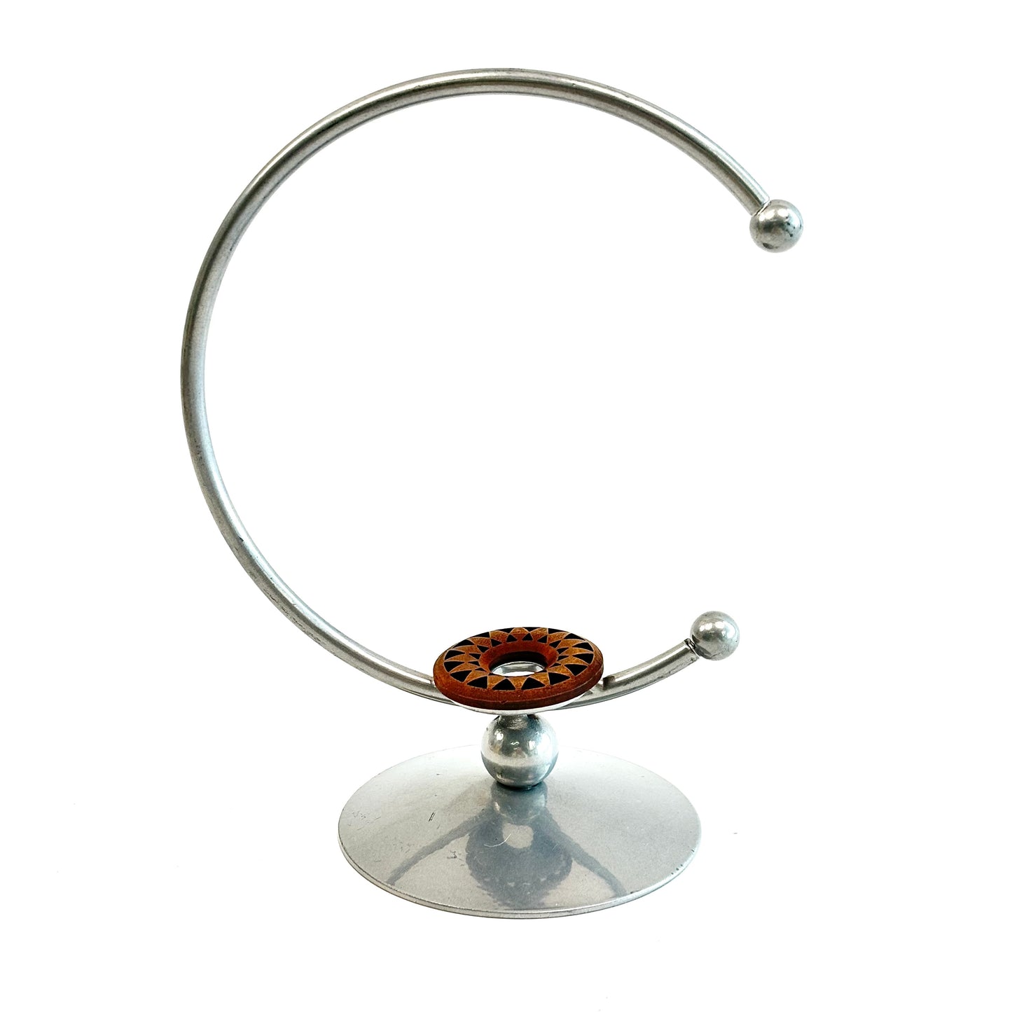 アーククリスタル球ベース 1個あたり 8.6 ドル。