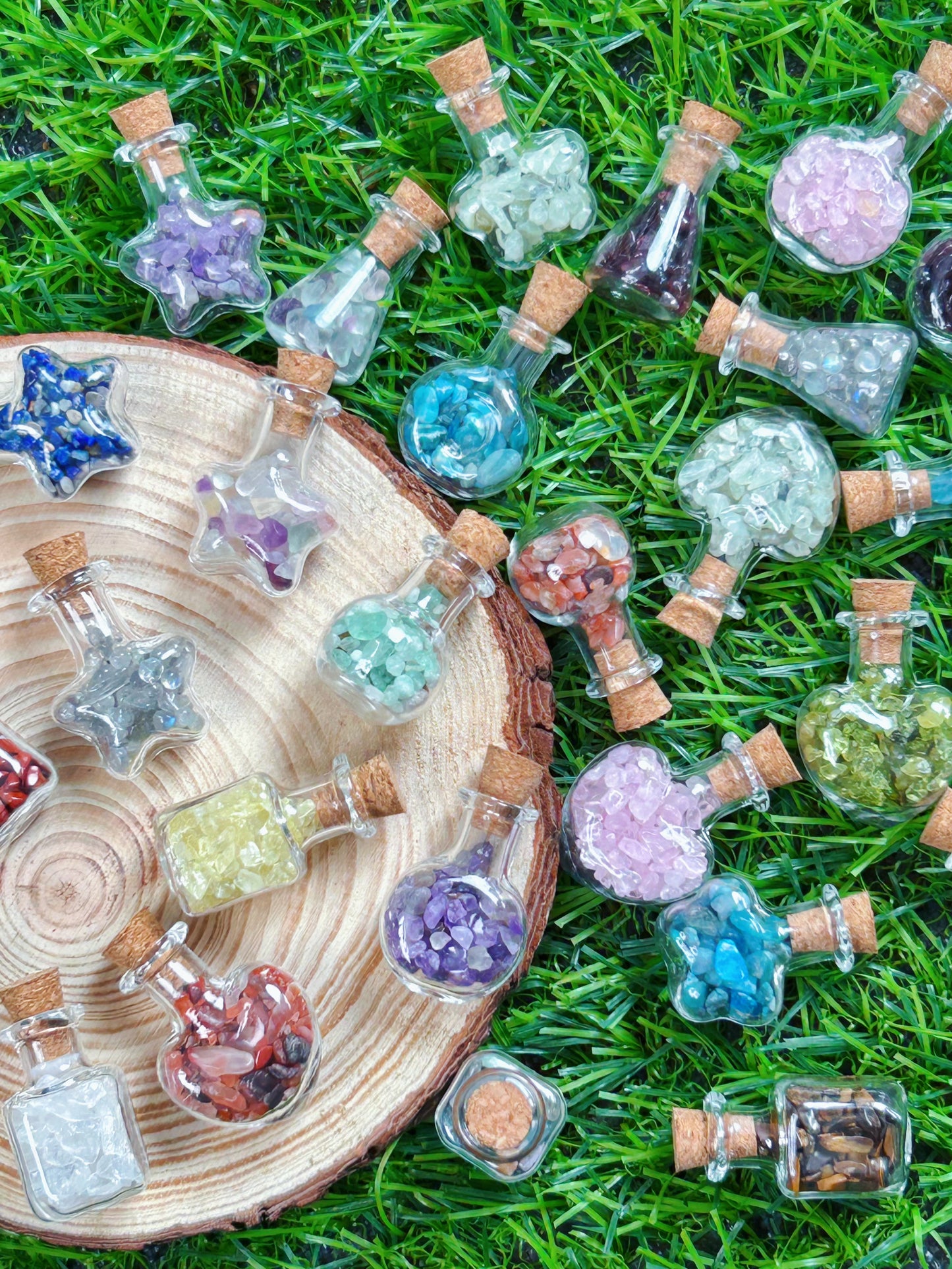 Crystal Chips Bottle Assorted Gemstone Chips Resin Crafting Candles Terrariums Essential Oil Rollers Decor Witches Orgonite Wish Bottle Gift