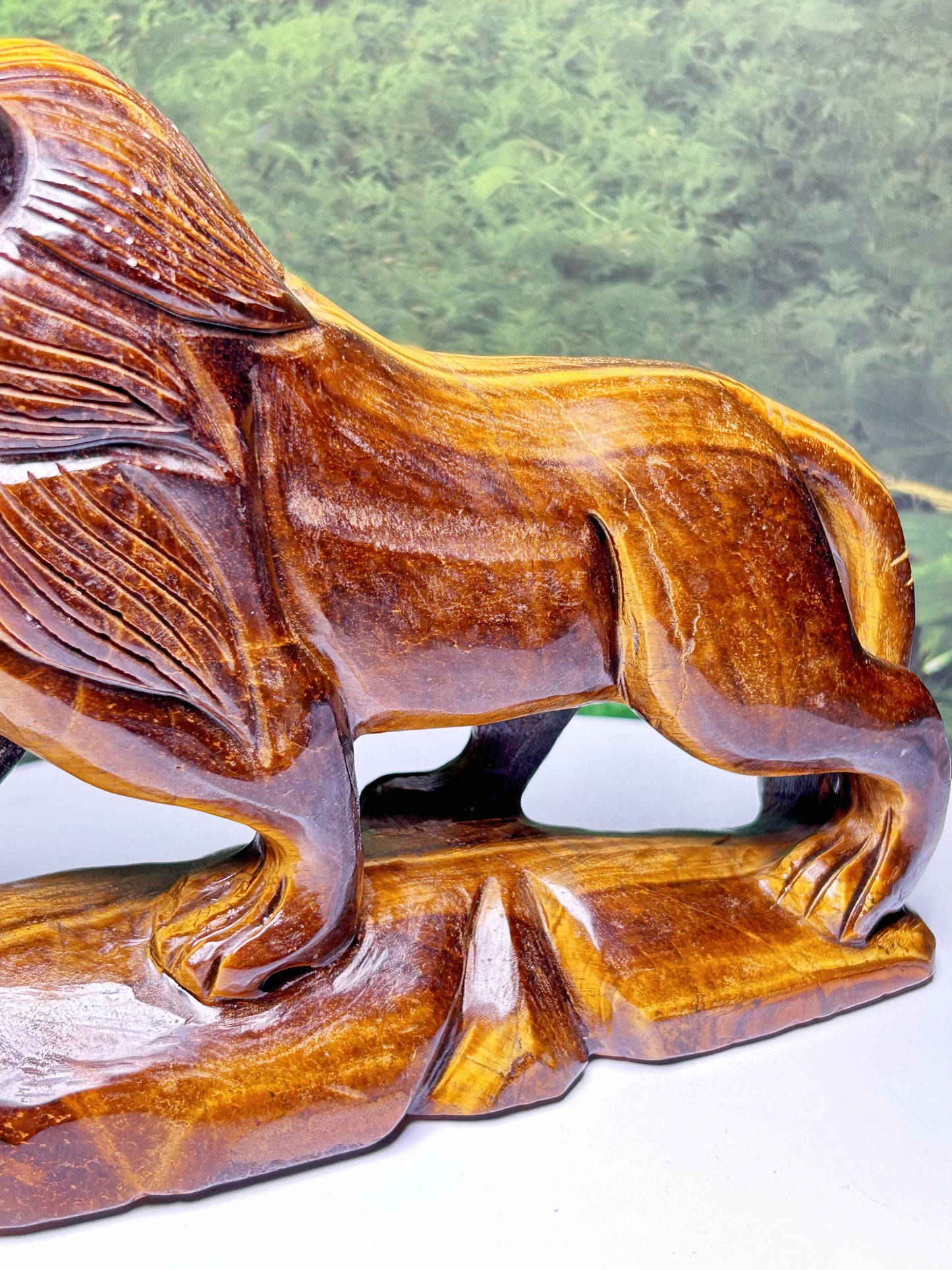 Golden lion carving,CrystalRock/Gemstone Carving/Lion King Sinba 1.709k