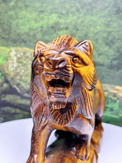 Golden lion carving,CrystalRock/Gemstone Carving/Lion King Sinba 1.709k