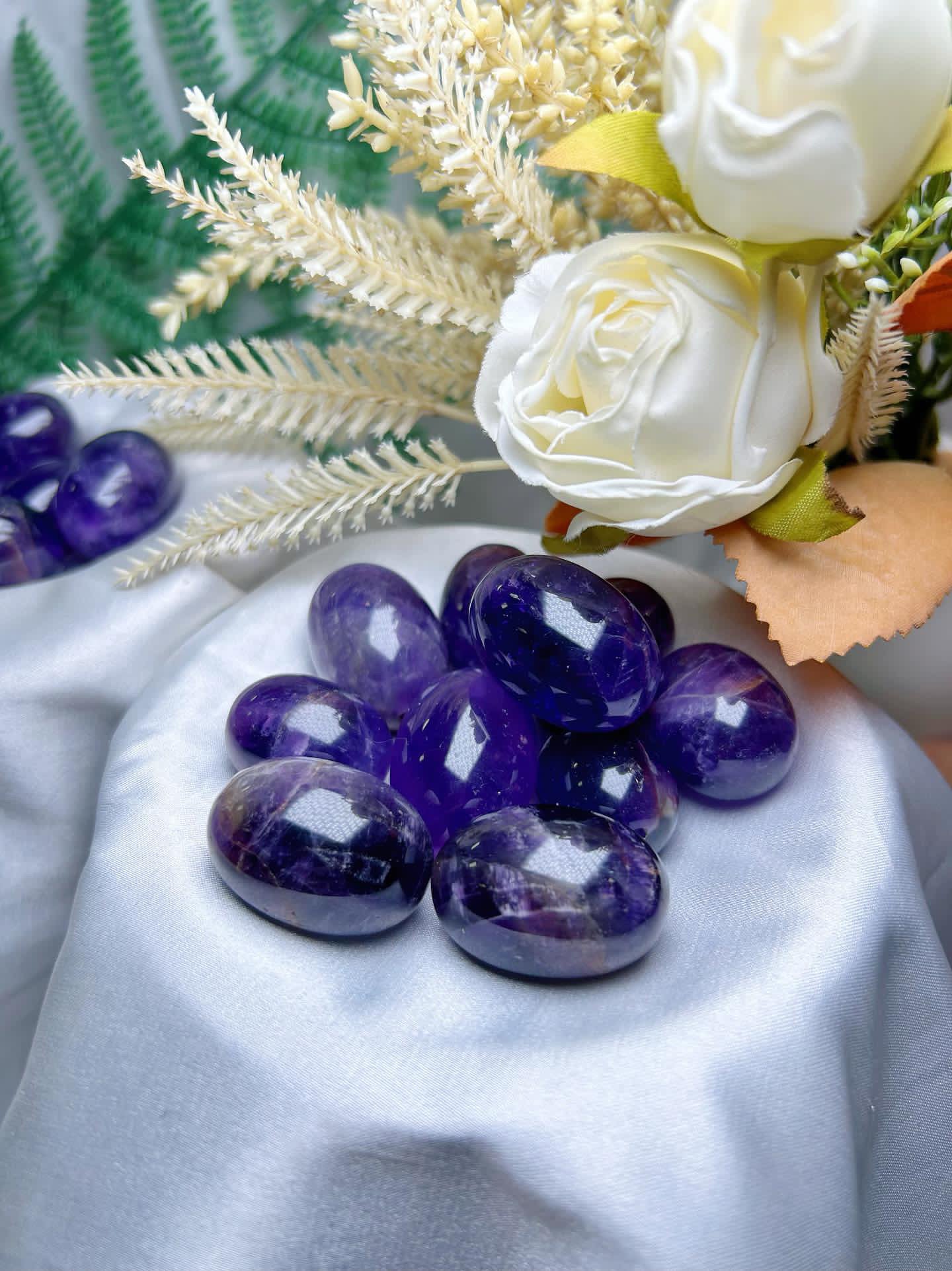 36mm Amethyst Crystal Egg ,Natural Carved and Polished Stone,Metaphysical Healing and Home Decor