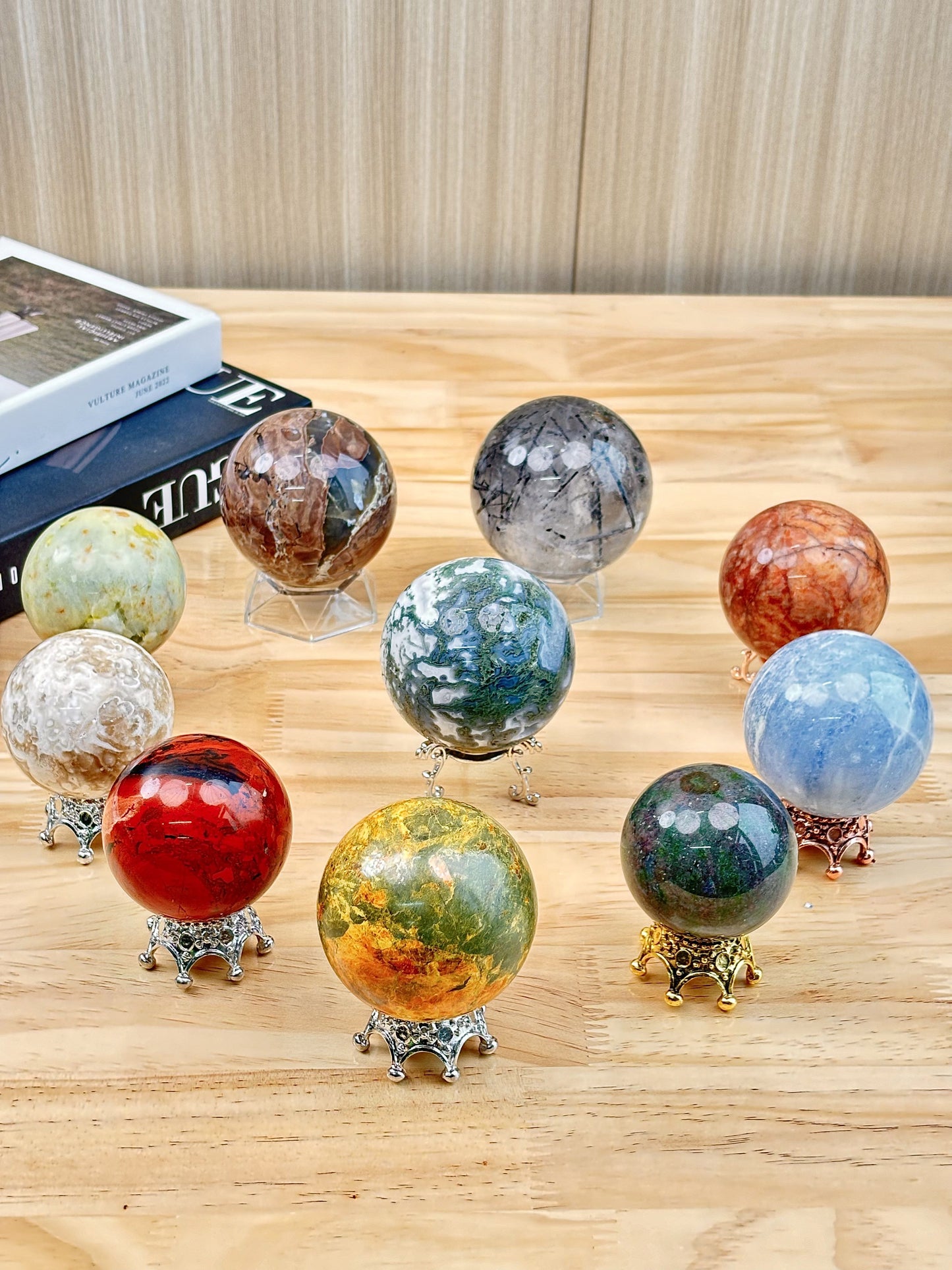 Crystal Ball Wholesale – 80% Off Retail Price,A Variety of Mixed Material Crystal Balls Available, with Diameters from 20mm to 80mm, Minimum Order 1KG