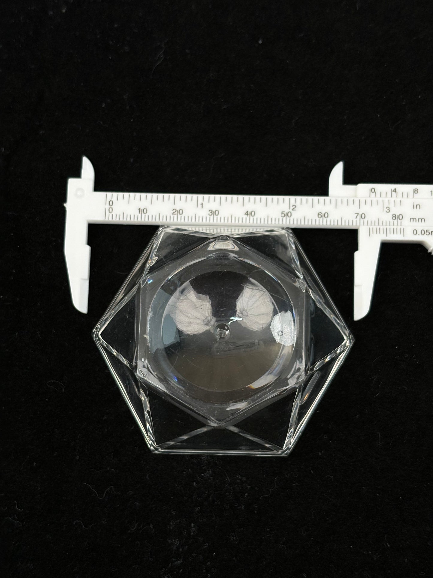 Big crystal plastic base,Medium crystal plastic base,Small crystal plastic base,crystal sphere exhibition.