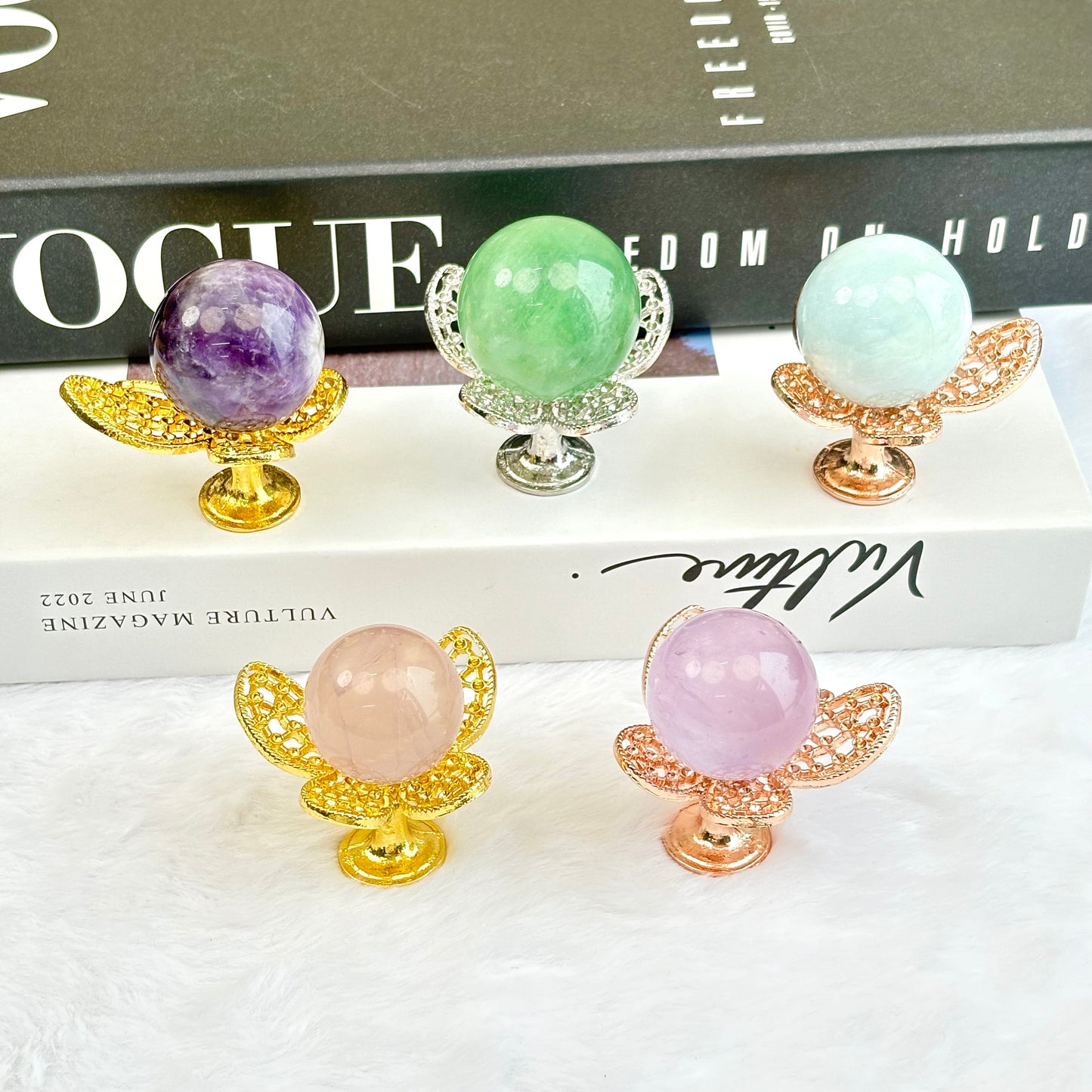 $1.5/1pcs Brilliant golden butterfly crystal base,brilliant silvery butterfly crystal base,brilliant rose gold butterfly crystal base,crystal sphere base.