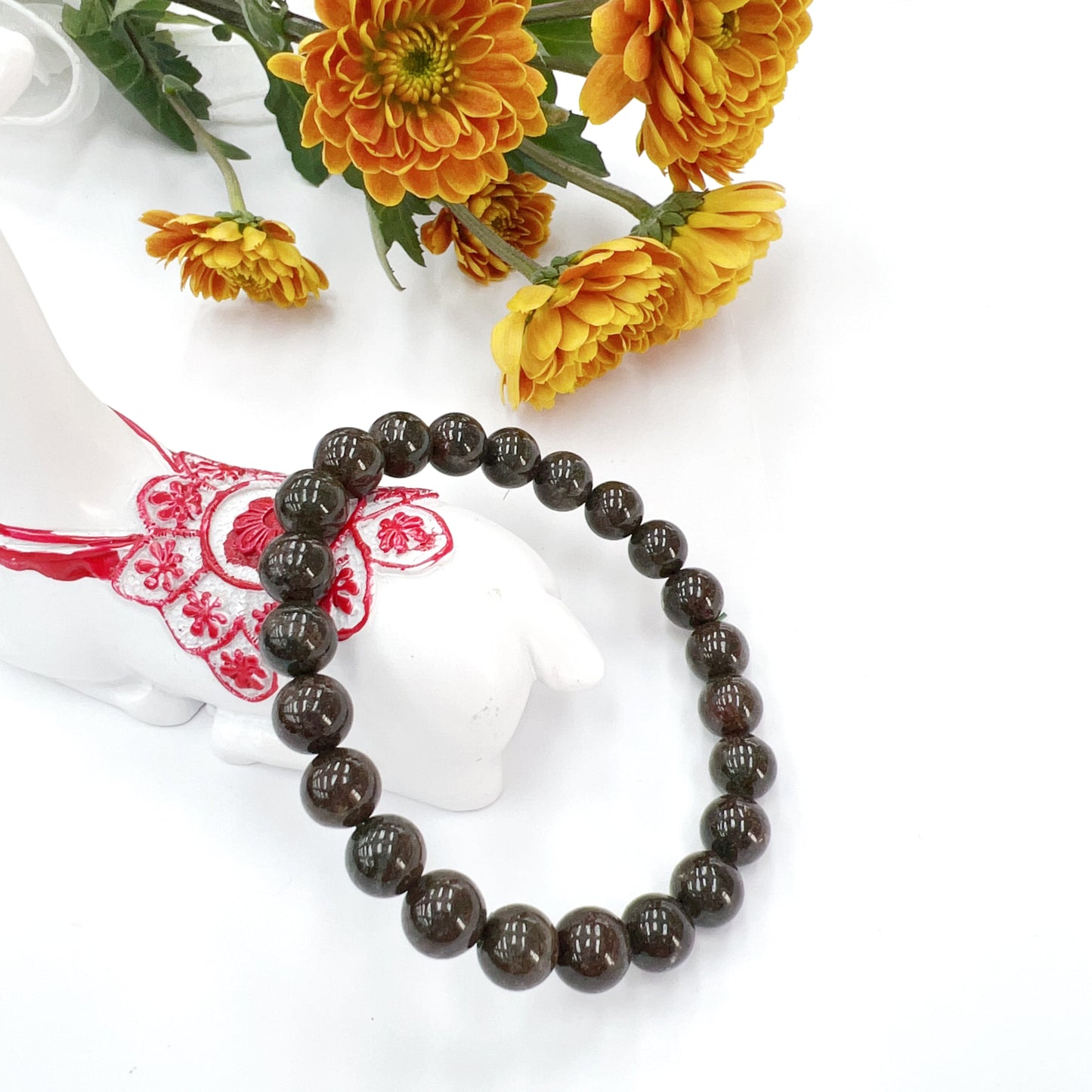 Garden quartz bracelet.It can enhance self-confidence, wisdom, health and wealth.