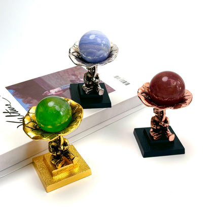 $9.3/1pcs Silver buy under lotus crystal base, Rose gold buy under lotus crystal base, Golden buy under lotus crystal base,crystal sphere base.