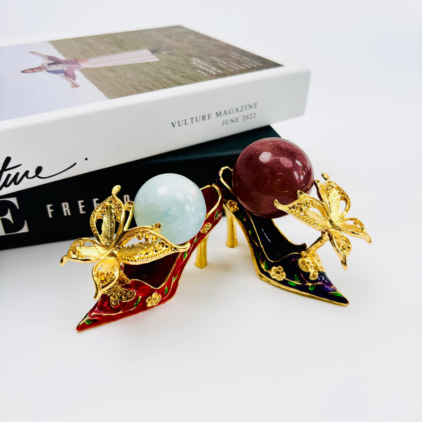 $4.8/1pcs Butterfly high-heal crystal sphere base.