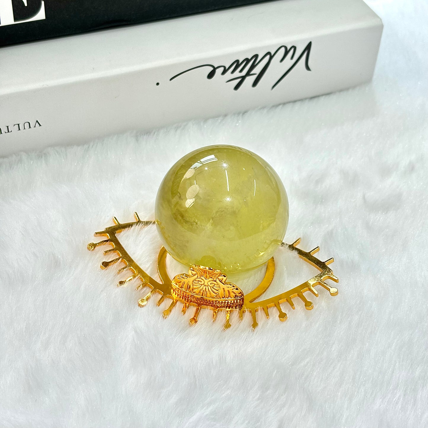 $3.5/1pcs Brilliant golden third eye crystal base, crystal sphere base.