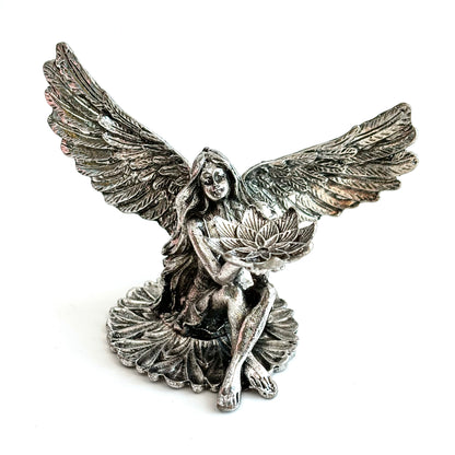 $8.4/1pcs Sitting angel crystal sphere base.