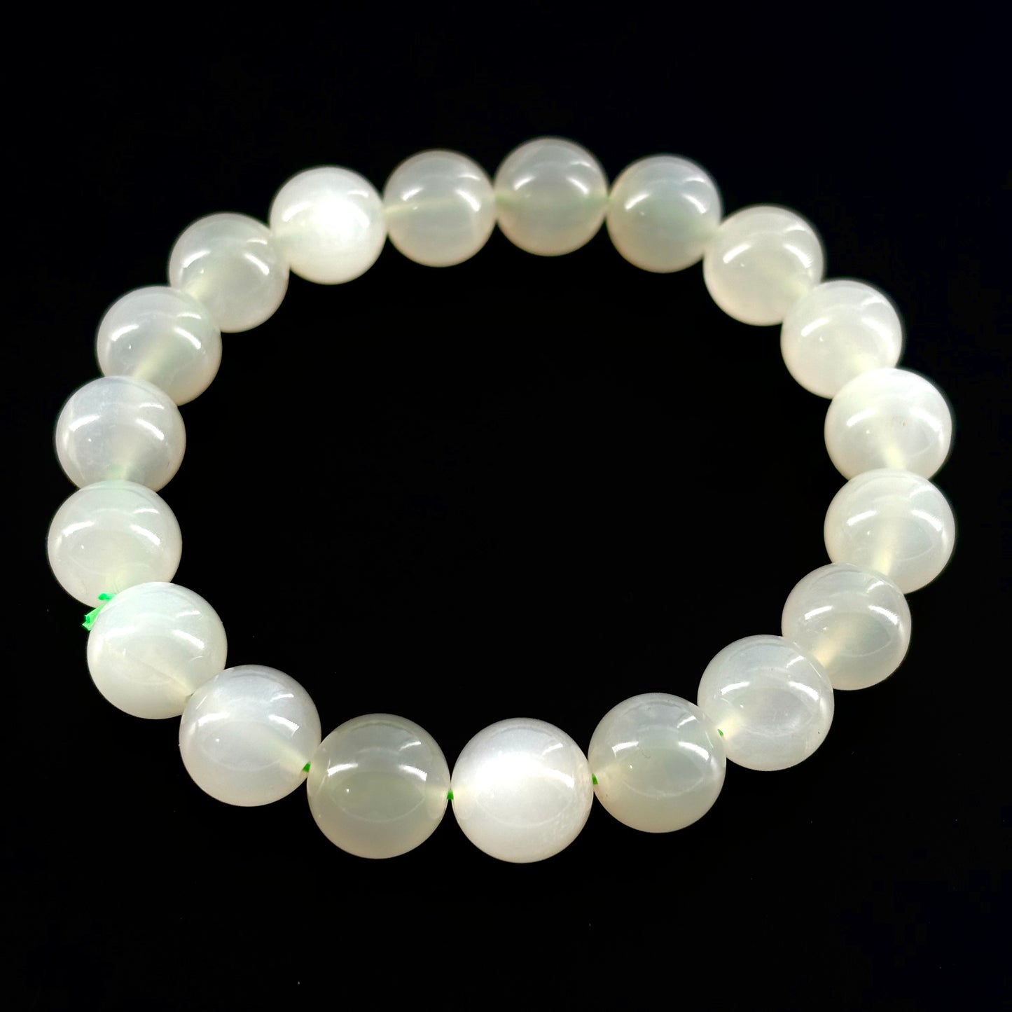 Wholesale various types of crystal materials bracelet, suitable for customers purchasing in large quantities, priced at only 80%.