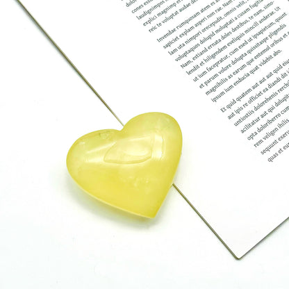 Special wholesale offer: Various crystal hearts, priced at80% of the retail price.