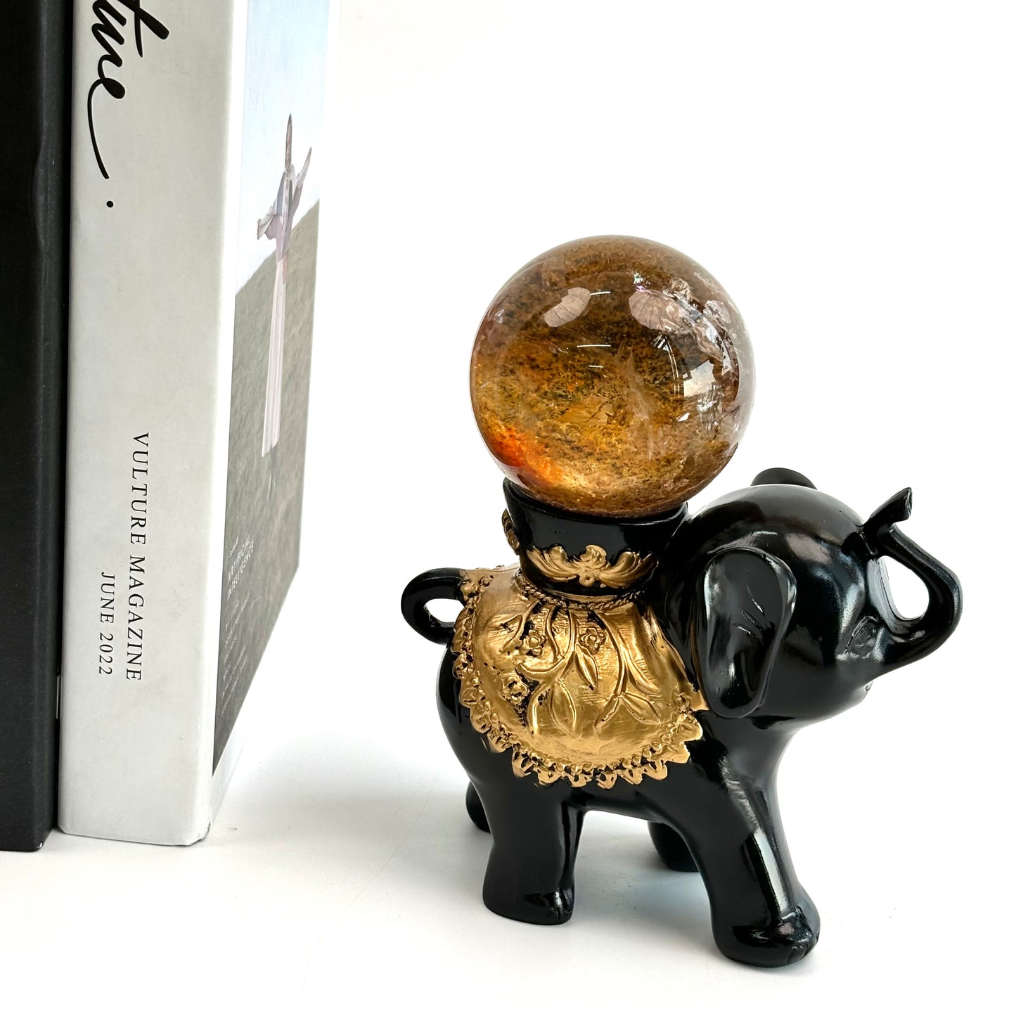 $10.4/1pcs Black elephant Resin  crystal sphere base.