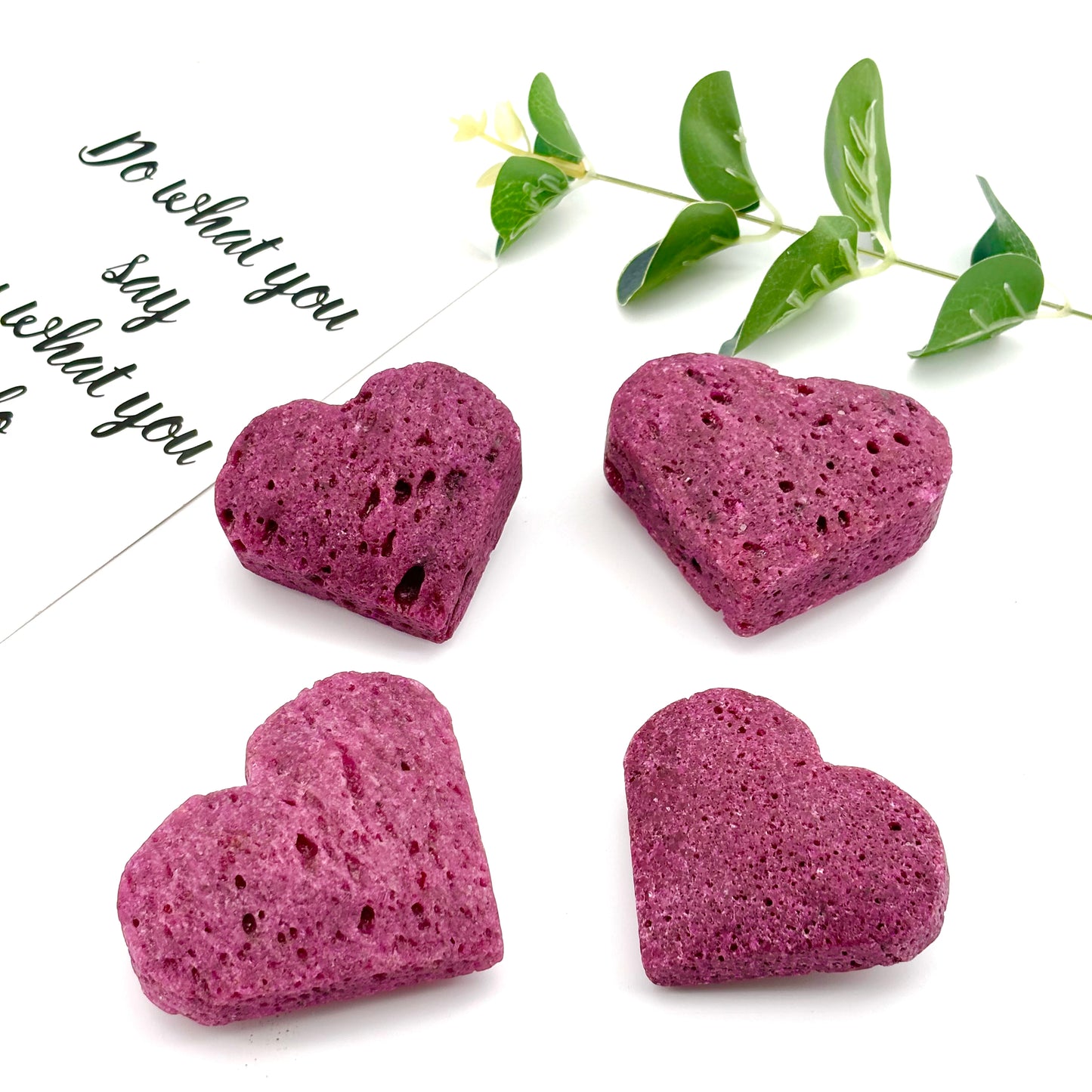 Special wholesale offer: Various crystal hearts, priced at80% of the retail price.