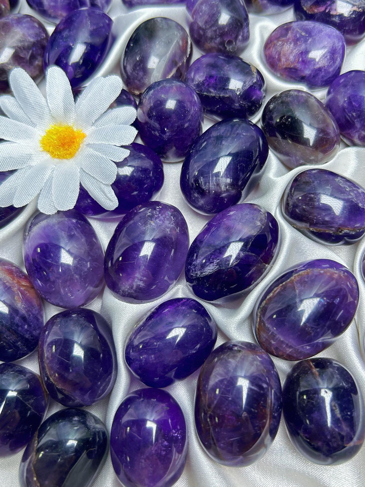 36mm Amethyst Crystal Egg ,Natural Carved and Polished Stone,Metaphysical Healing and Home Decor