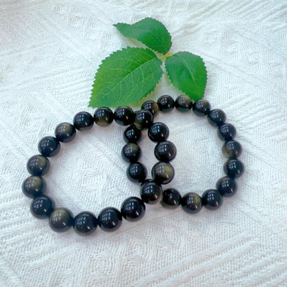 Obsidian bracelet .