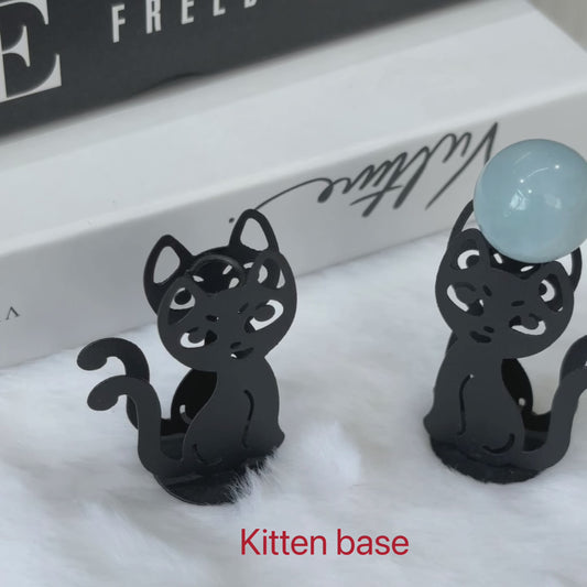 $0.9/1pcs Black kitty cat crystal base, crystal sphere base.