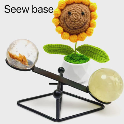 $6.4/1pcs Black seesaw crystal sphere base.